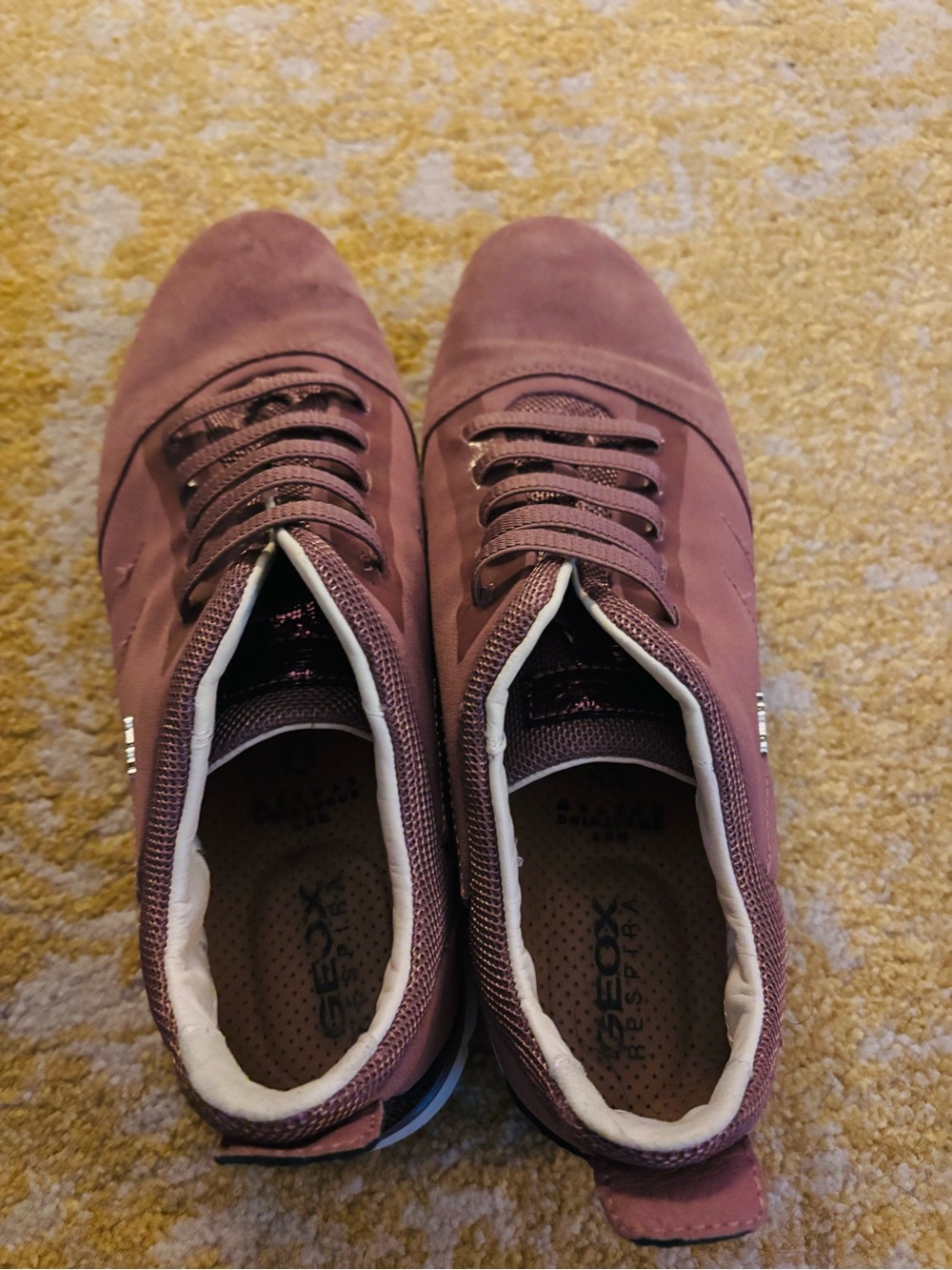 Geox Mauve Lace-Up Athletic Sneakers